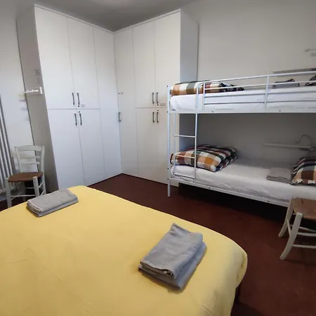 Bbconegliano Bixio Hostel *